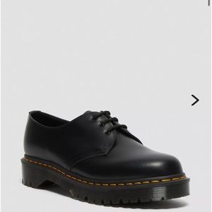 DR MARTENS OXFORD SHOES - MEN Size 10US
